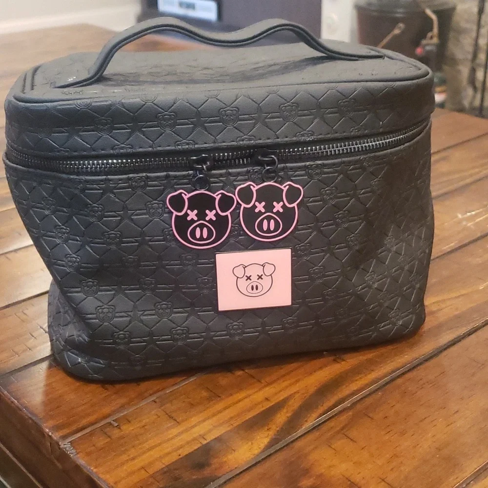 Jeffree star x shane dawson makeup case